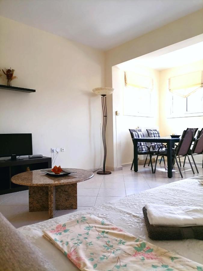 Tini'S Apartment Nea Iraklitsa エクステリア 写真