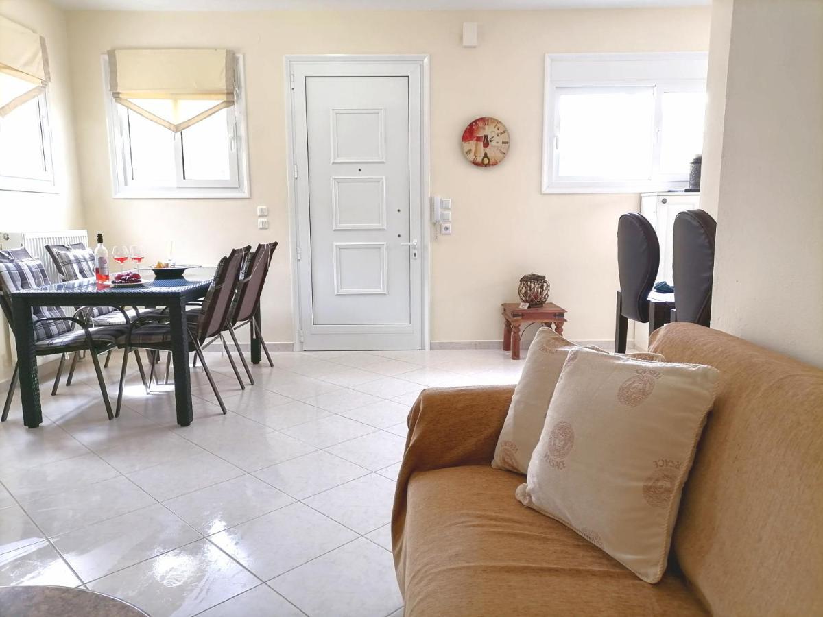 Tini'S Apartment Nea Iraklitsa エクステリア 写真